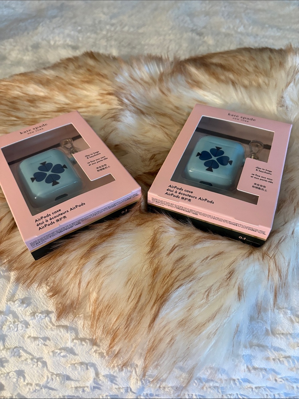 kate spade Light Blue Clover AirPods